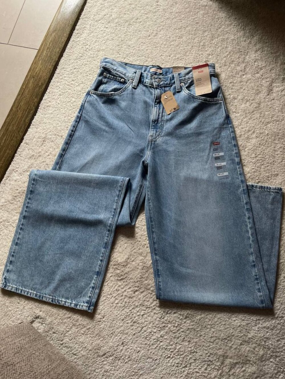 NWT Levi's Cinch Baggy High Rise Women's Jeans Size 29/31